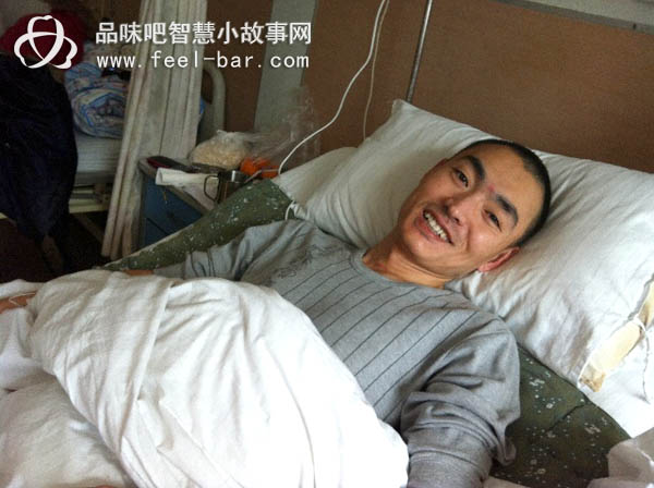 姐姐為癱瘓十五年的弟弟撐起一片天-平凡人不平凡的故事_平凡人不平凡_平凡人感人小故事