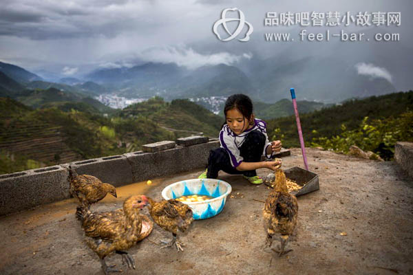 11歲微笑妹妹陳禮燕照顧病重父撐起一個(gè)家-平凡人不平凡的故事_平凡人感人小故事