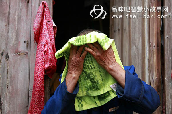 感動(dòng)中國(guó)的81歲賣煤翁陸松芳-平凡人不平凡的故事_平凡人不平凡_平凡人感人小故事