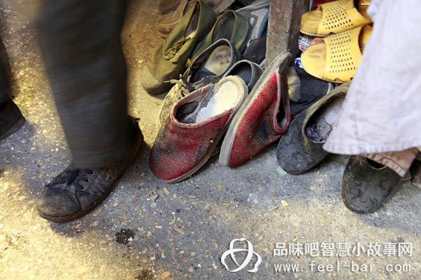 感動(dòng)中國(guó)的81歲賣煤翁陸松芳-平凡人不平凡的故事_平凡人不平凡_平凡人感人小故事