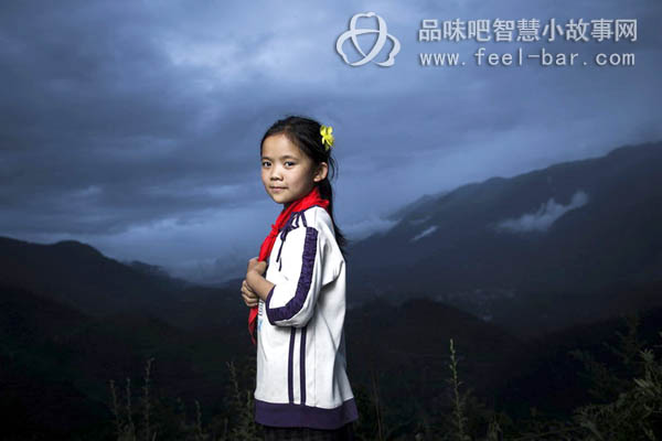 11歲微笑妹妹陳禮燕照顧病重父撐起一個(gè)家-平凡人不平凡的故事_平凡人感人小故事