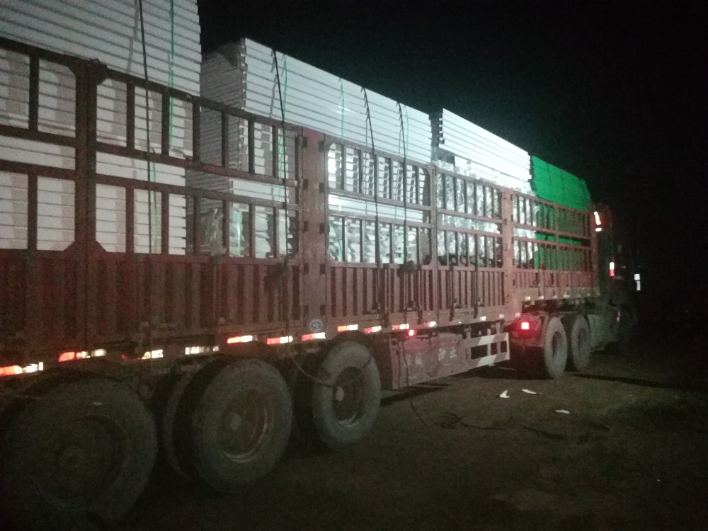 陳總廣州增城區(qū)新塘鎮(zhèn)第一車(chē)道路護(hù)欄